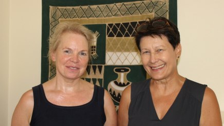 Wünschen sich Präventionsprogramme von den Krankenkassen: die Pflegekräfte Inge Aschauer (links) und Hildegard Klein